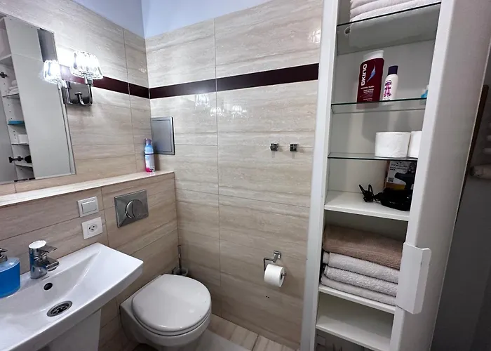 Marszalkowska Street Centrum Netflix *