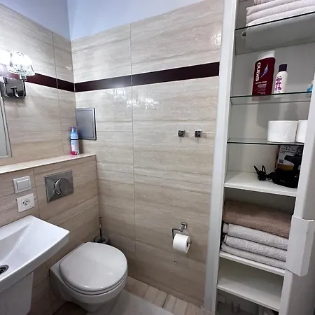 Marszalkowska Street Centrum Netflix *